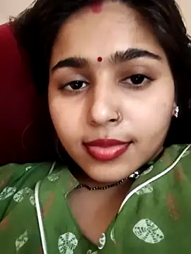 Cute-Simmi69 webcam