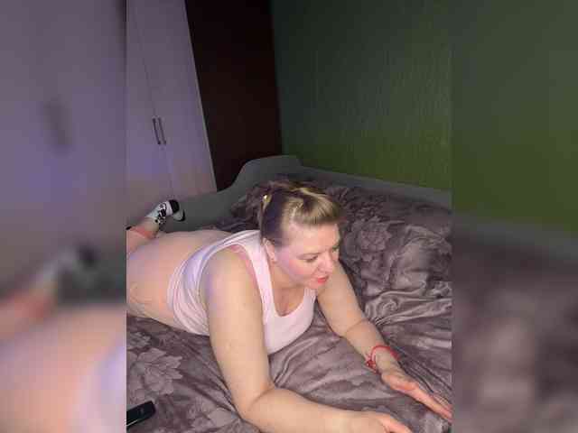 Taly1974 oiled camshow - 07/26/2025