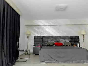 _myaa self squirt camshow