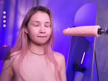 Nerdy_freyua ass play camshow - 10-04-2023