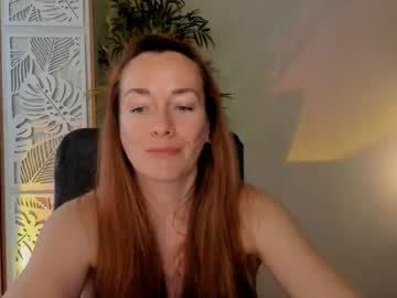 Save_the_qween toy fun