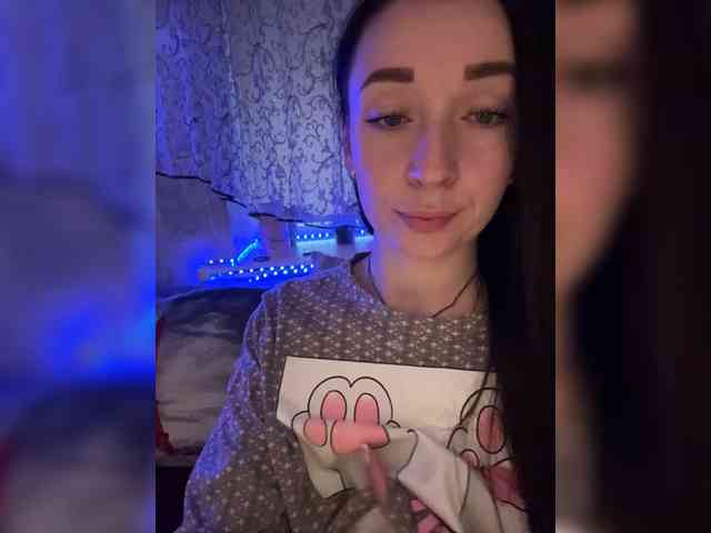 AureliyXXX anal camshow