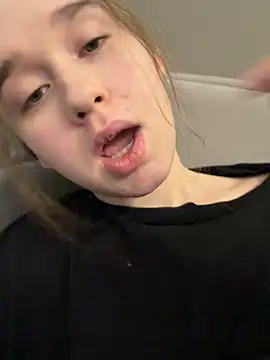 HornyGirlH doggy fuck show - 10-03-2024