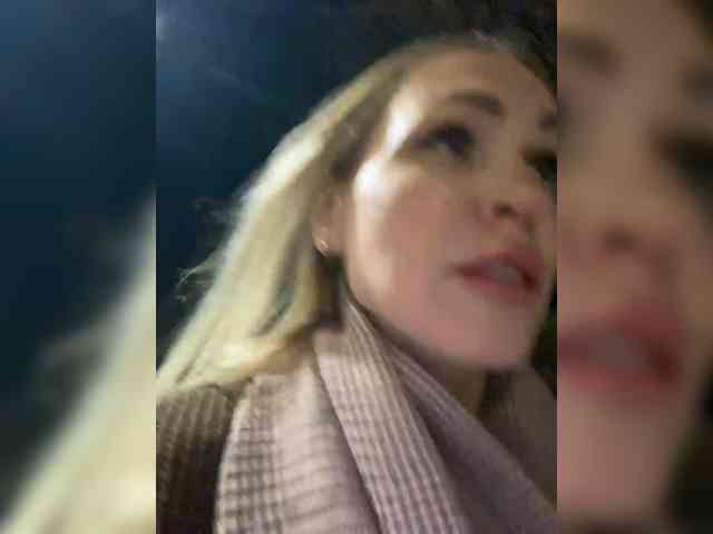 Lisa1225 self squirt camshow - 2023/12/01