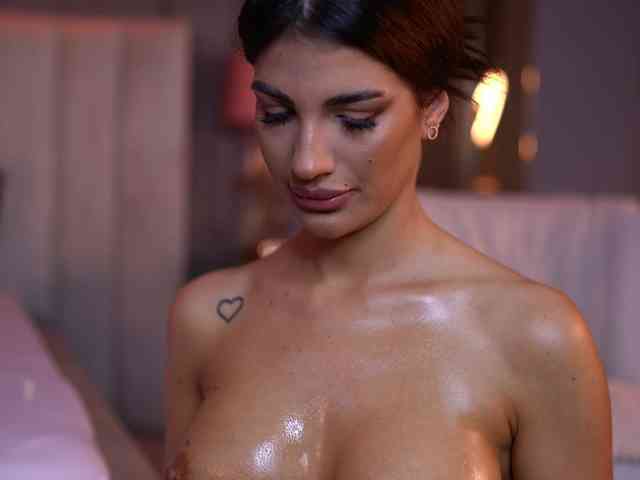 RaisaKali oiled