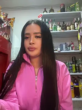 Sara_fun tits and ass show