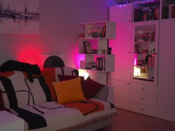 _blackbee_ tits and ass