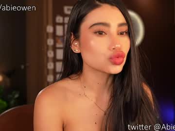 Abie_owen ass play - 2023/04/25