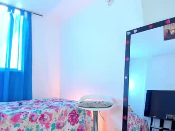 Aleja_arango threesome