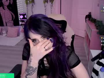 Crimsonkitten ass play camshow