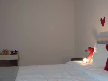 Ella_twinkle private show