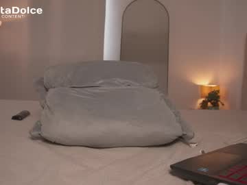 Emely_dolce self squirt - 19/09/2023