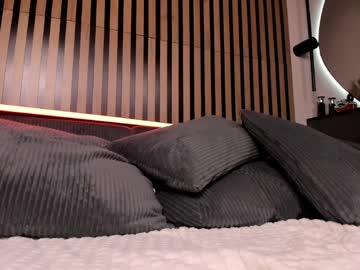 Kalisa_pearl tits show