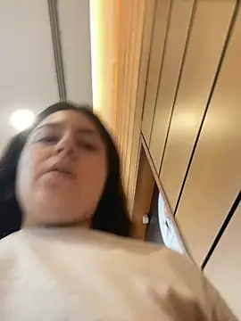 kate_nicepops999114 webcam