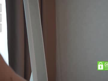 Linda_warners tits and ass show
