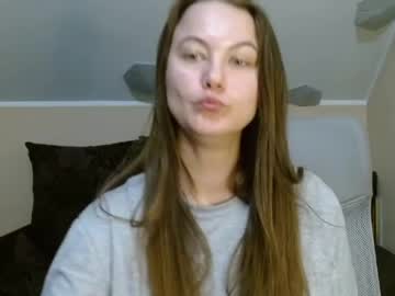 Mati1da ass play camshow