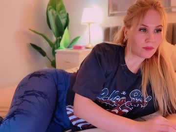 Myassistant dildo camshow - 04-08-2023