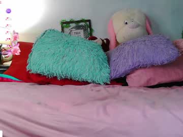 Stephanie_golden pussy play show - 12.16.2023