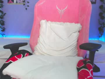 Superbdolls tits and ass - 21 November 2023