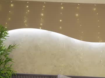 Willow_hendrix self squirt