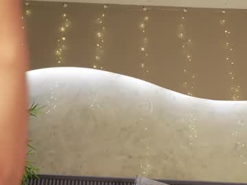 Willow_hendrix with friend - 2023/07/31